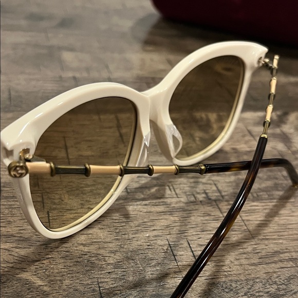 Gucci Ivory Sunglasses with Black Temples
